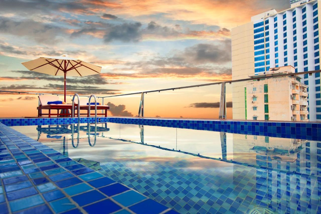 Golden Lotus Central Hotel На Транг Екстериор снимка